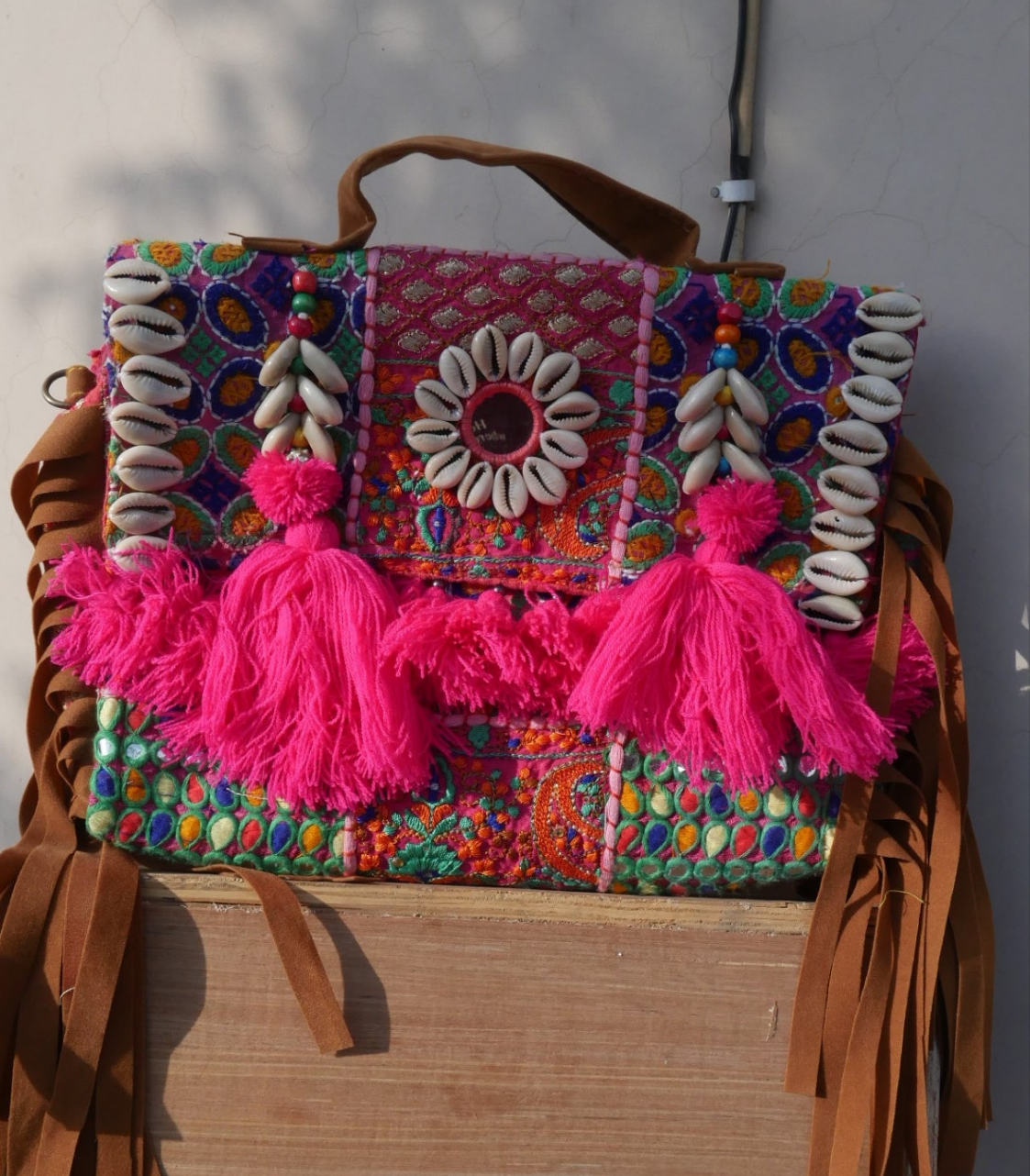 Mergentta pink boho banjara bag