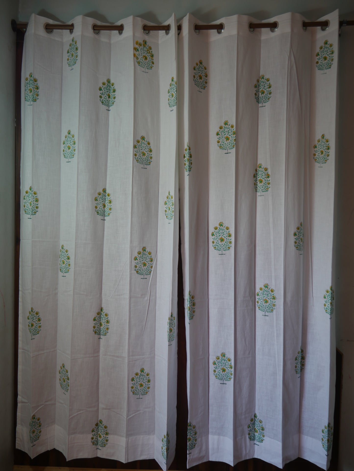 Handblock floral curtain